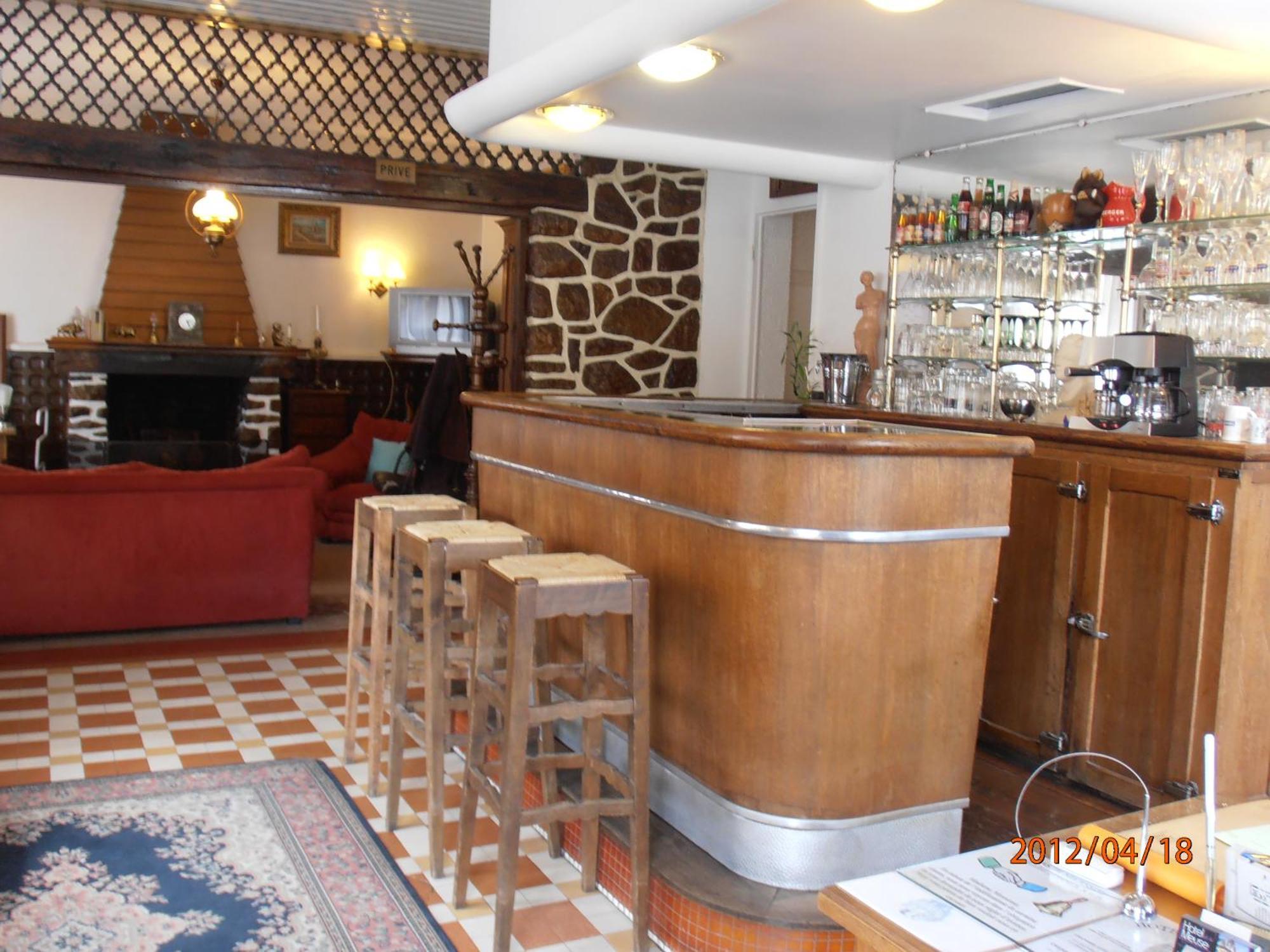 Hotel De La Meuse Charleville-Mézières Dış mekan fotoğraf